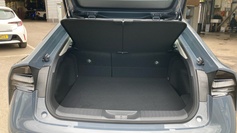 Toyota Prius 2.0 PHEV Design 5dr CVT Hatchback